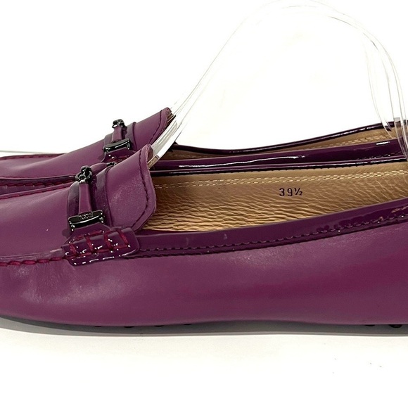 Tod's Gommino' Leather Loafers - Picture 2 of 9